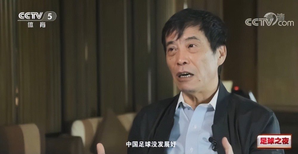 从此以后，阿尔夫莱多不仅教给托托放映电影的方法，而且给他讲爱情虚幻无常的寓言、督促他离开家乡，闯开电影后合的另一扇门，罗马，在影片中意味着电影的创作中心。